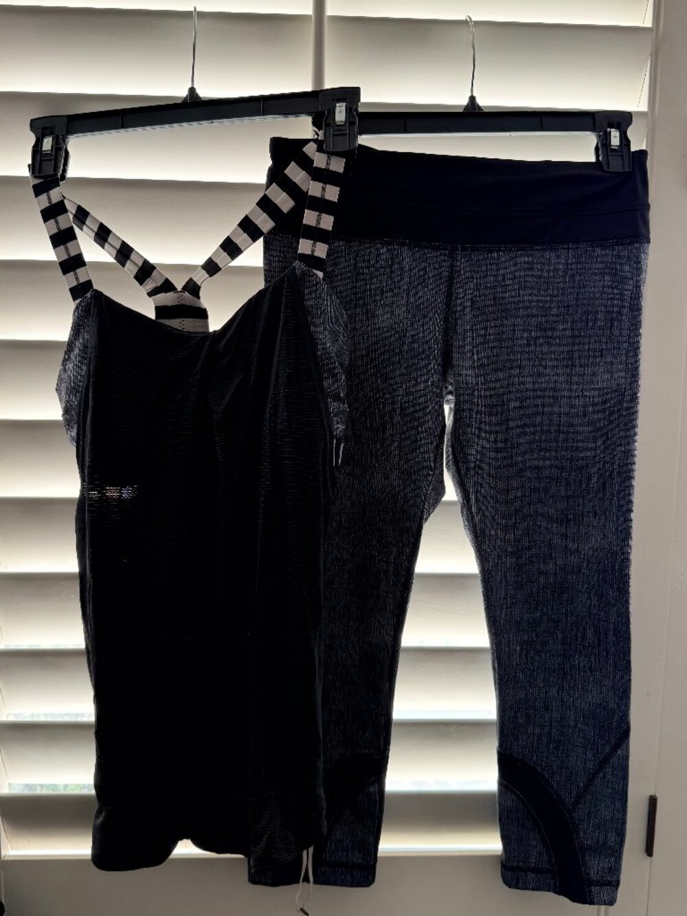 Lululemon Workout Outfit (Top & Bottom)